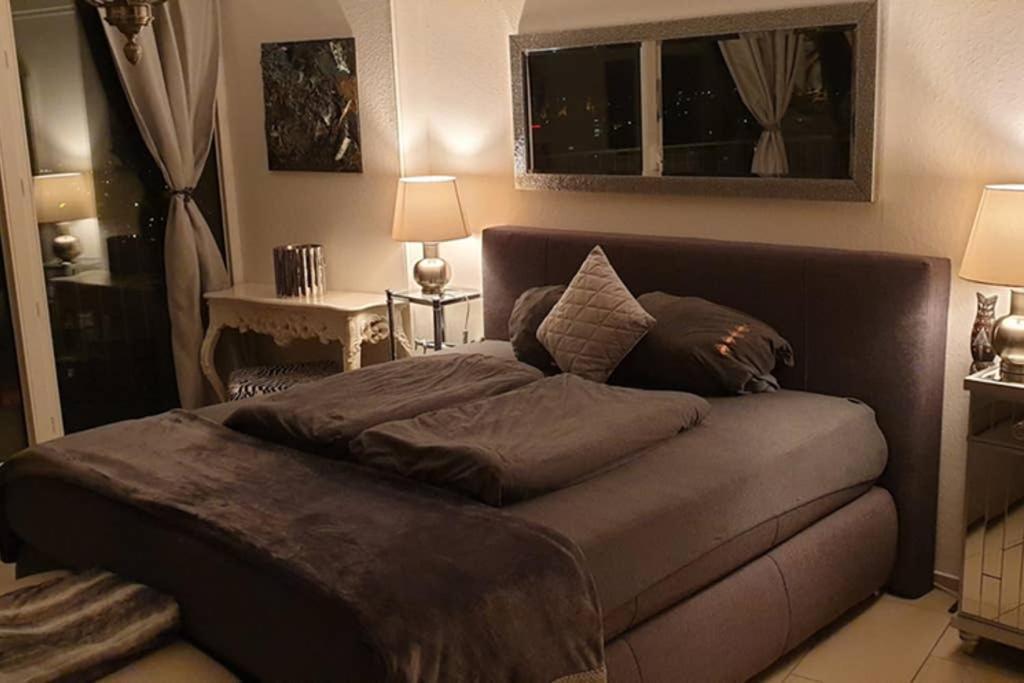 Suite-Xxi City View Hotelturm Aψβούργη Εξωτερικό φωτογραφία