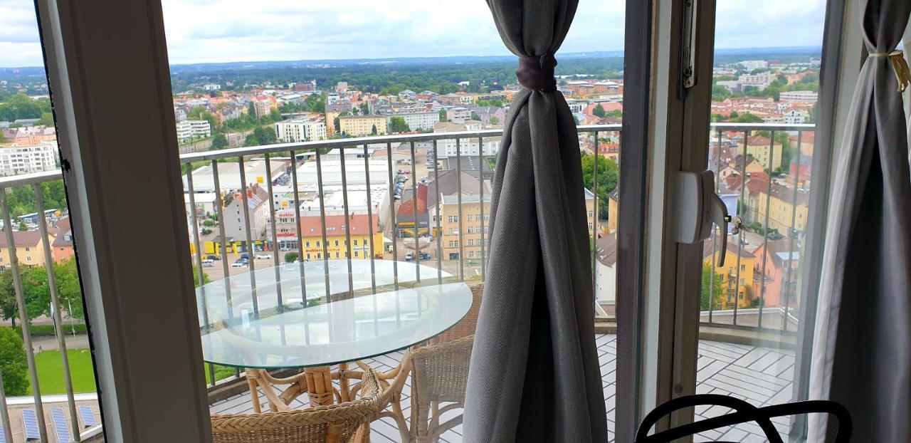 Suite-Xxi City View Hotelturm Aψβούργη Εξωτερικό φωτογραφία