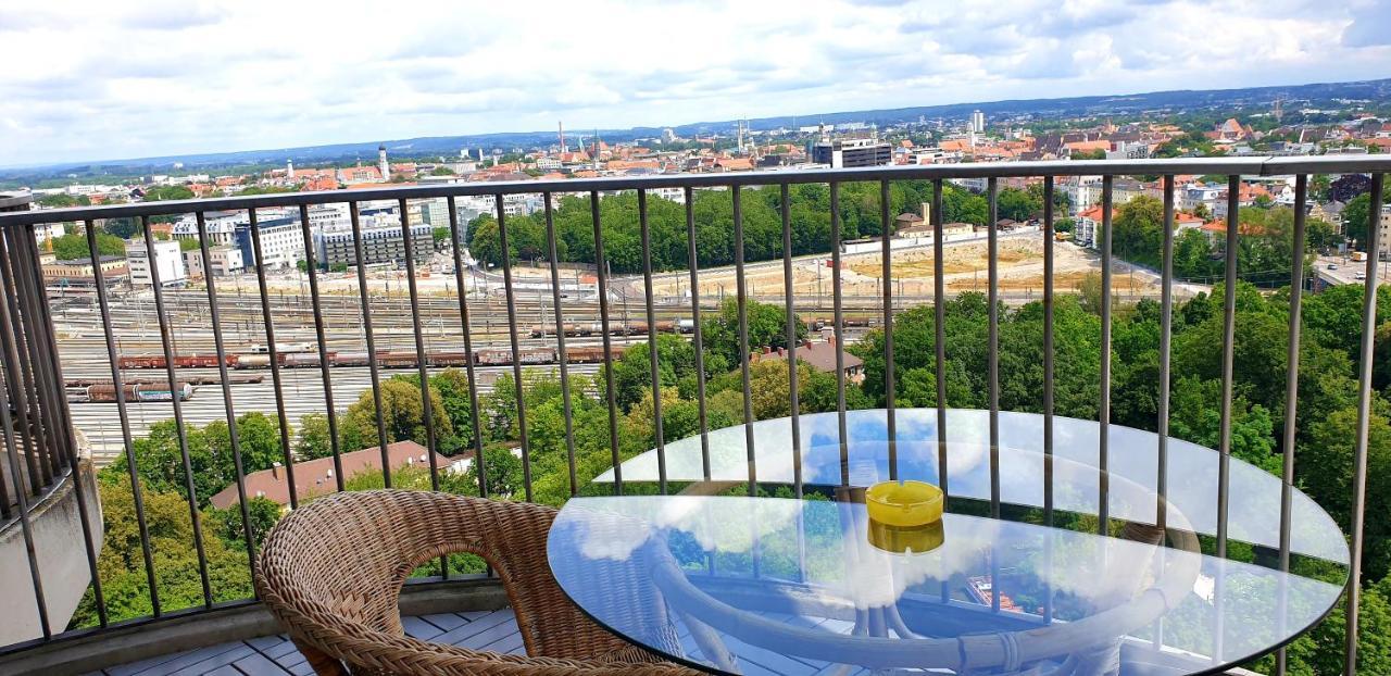 Suite-Xxi City View Hotelturm Aψβούργη Εξωτερικό φωτογραφία