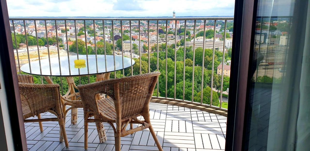 Suite-Xxi City View Hotelturm Aψβούργη Εξωτερικό φωτογραφία