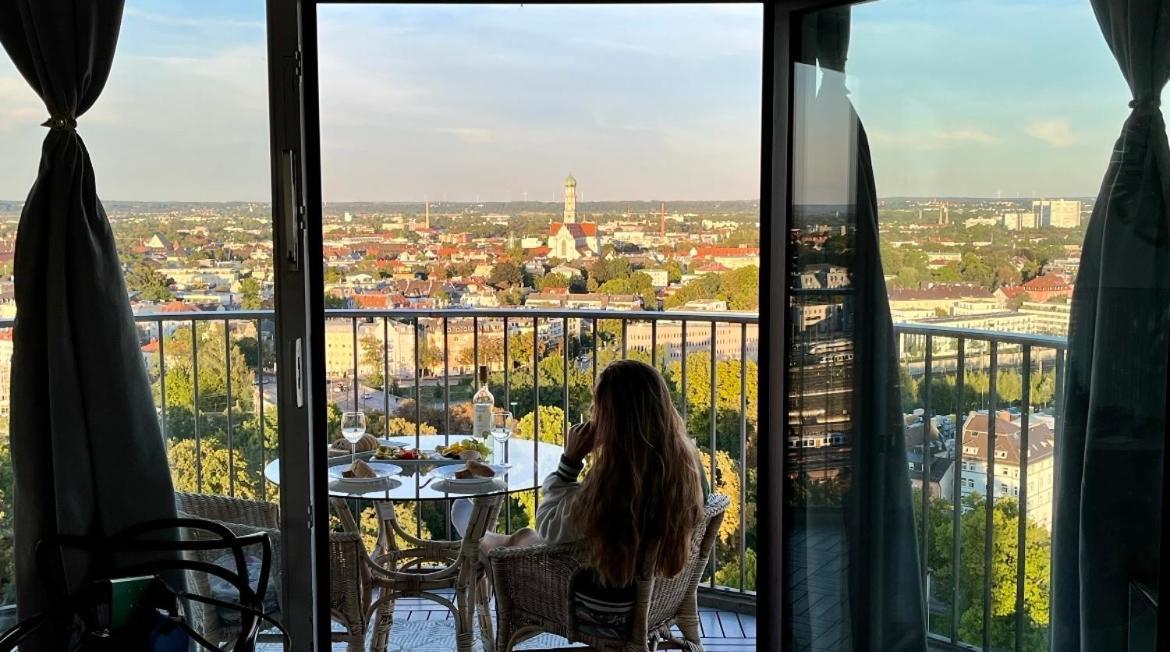Suite-Xxi City View Hotelturm Aψβούργη Εξωτερικό φωτογραφία